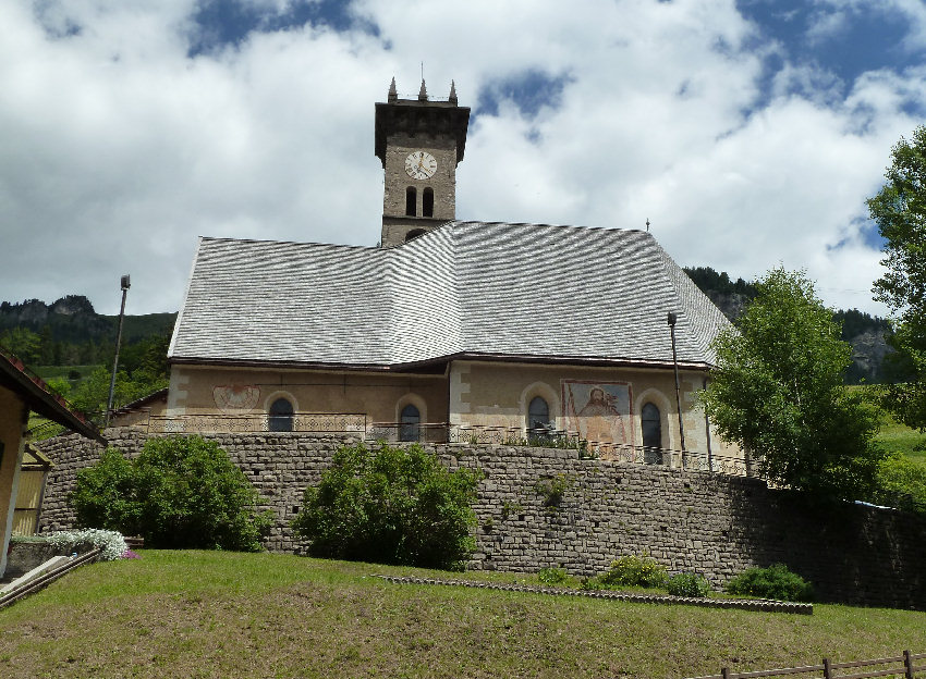 Parrocchia Filippo e Giacomo Apostoli Campitello_di_Fassa