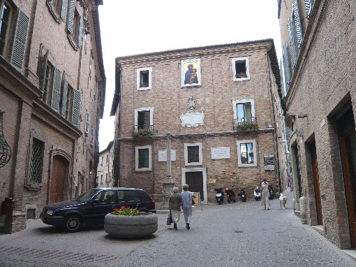 Via Vittorio Veneto