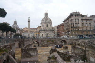 Foro_Traiano e la Basilica_Ulpia e Colonna di Traiano