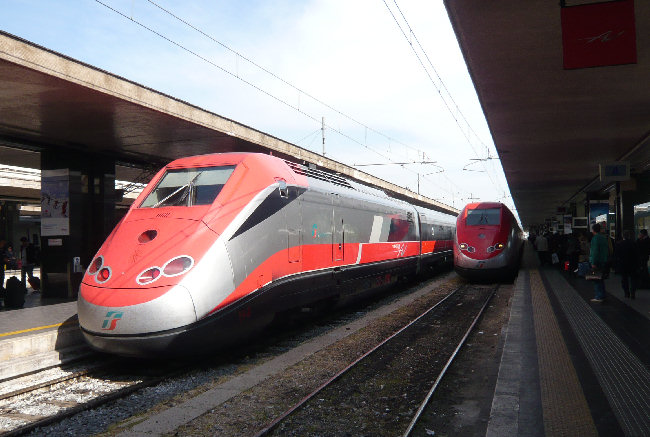 Treni Frecciarossa in arrivo a Roma