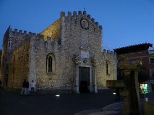 Piazza della Cattedrale di Taormina