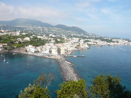 Borgo di Ischia Ponte visto dal Castello Aragonese