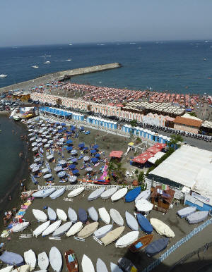 Banchina e Spiaggia di Meta_di_Sorrento