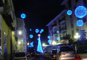 Piazza_Casale con illuminazioni natalizie