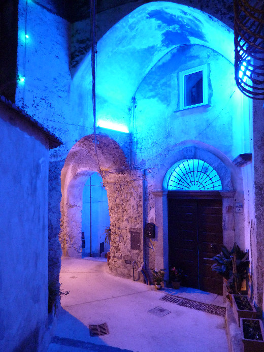 Borgo di Torello con le luminarie dell'Addolorata