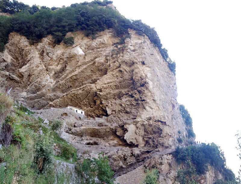 Grotta biscotto del sentiero_degli_Dei