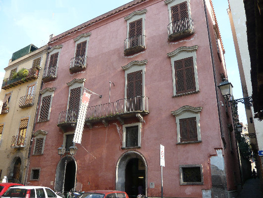 Palazzo storico sede del Museobottega della Tarsialignea