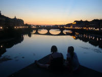 Imbrunire sull'Arno a Firenze